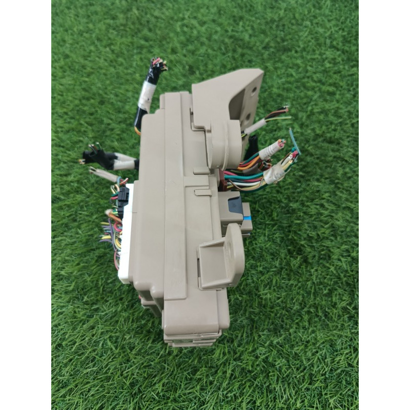 Блок запобіжників (електрика) Subaru Legacy BN 2016 2.5 82201al11a