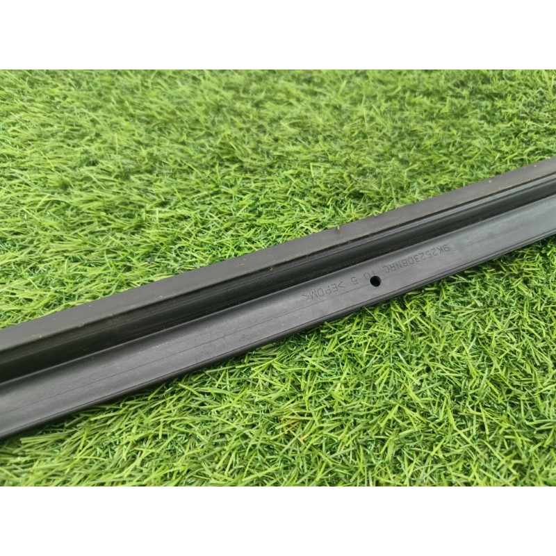 Уплотнитель проема двери (кузов и элементы) Subaru Forester SK 2020 2.5 63511SJ020