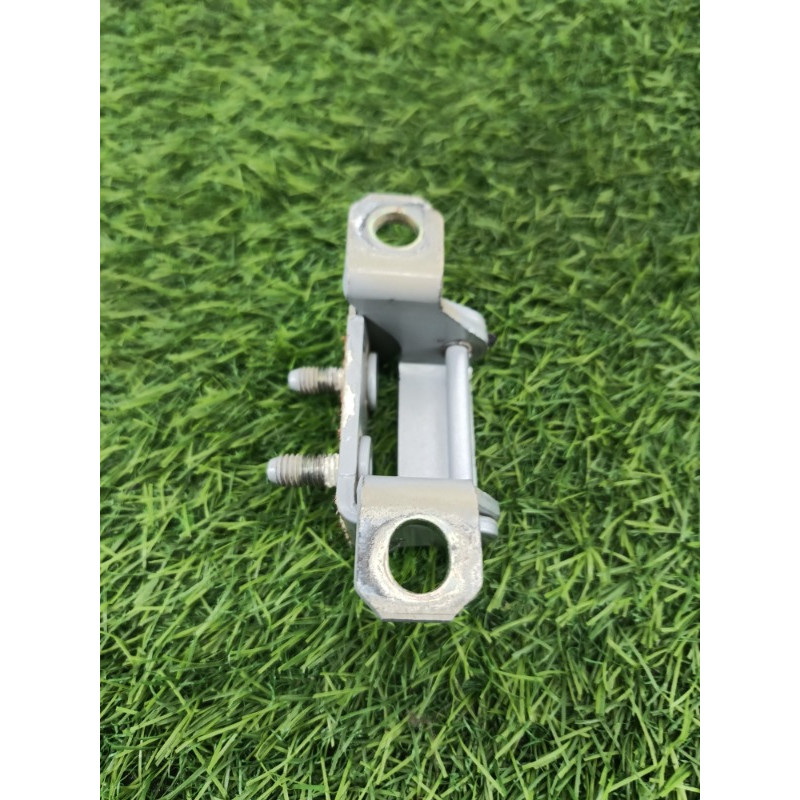 Петля багажника (кузов и элементы) Chevrolet Captiva C140 2011 2.2 D (z22d1) 96661617