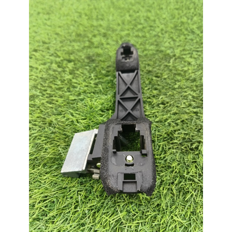 Кронштейн ручки двери (кузов и элементы) Chevrolet Captiva C140 2011 2.2 D (z22d1) 94553102