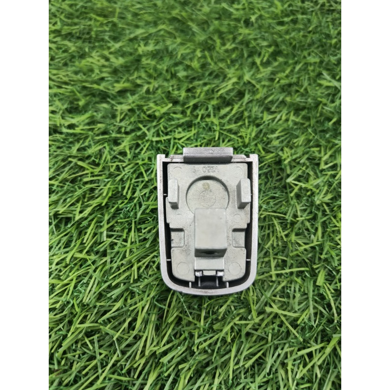 Заглушка внешней ручки (кузов и элементы) Chevrolet Captiva C140 2011 2.2 D (z22d1) 96468293