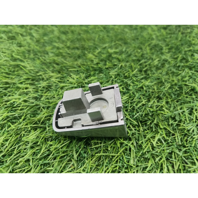 Заглушка внешней ручки (кузов и элементы) Chevrolet Captiva C140 2011 2.2 D (z22d1) 96468293