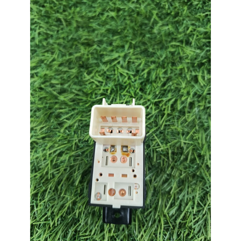 Кнопка стеклоподъемника (электрика / кнопки) Chevrolet Captiva C140 2011 2.2 D (z22d1) 96628545