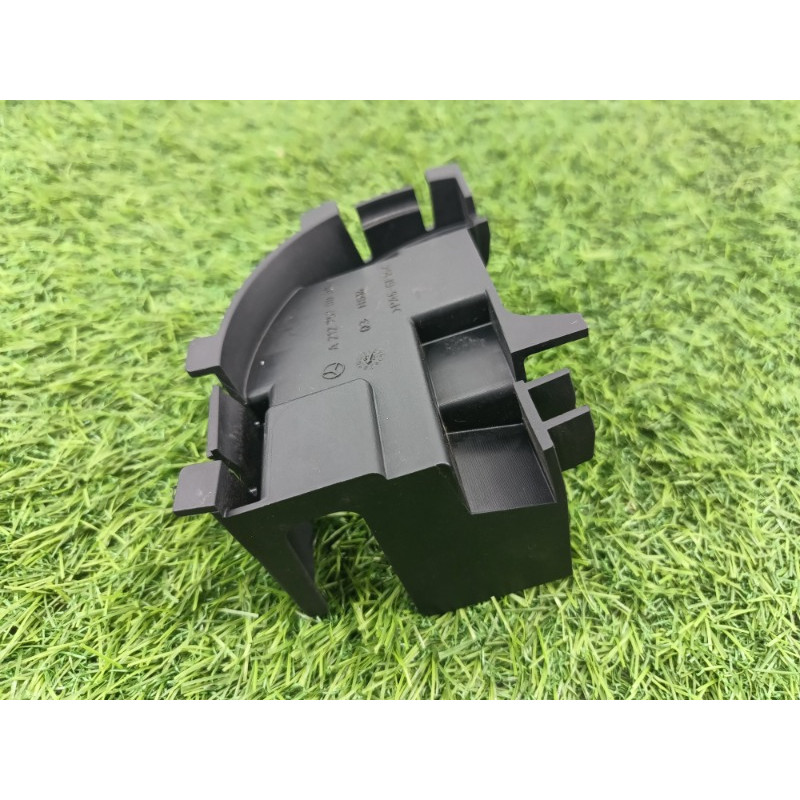 Накладка замка крышки багажника (салон) Mercedes-Benz E-class w212 2013 2.2 CDI a2127570008