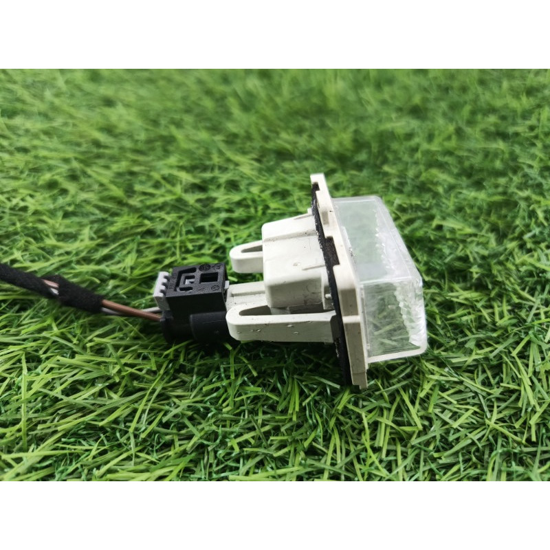 Плафон подсветки номера (оптика) Mercedes-Benz E-class w212 2013 2.2 CDI A2218200856