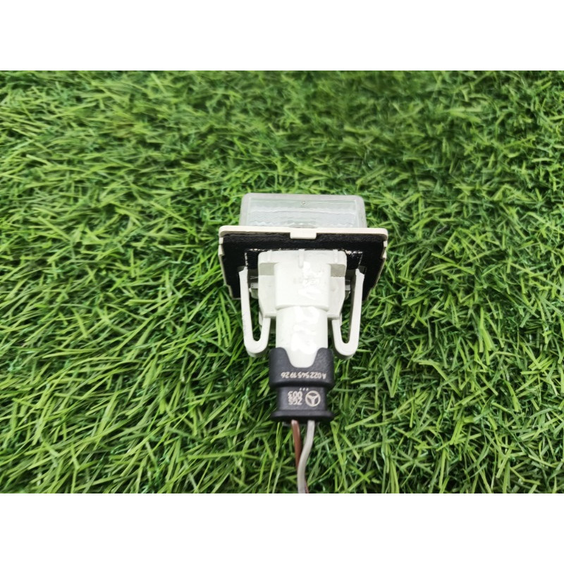 Плафон подсветки номера (оптика) Mercedes-Benz E-class w212 2013 2.2 CDI A2218200856