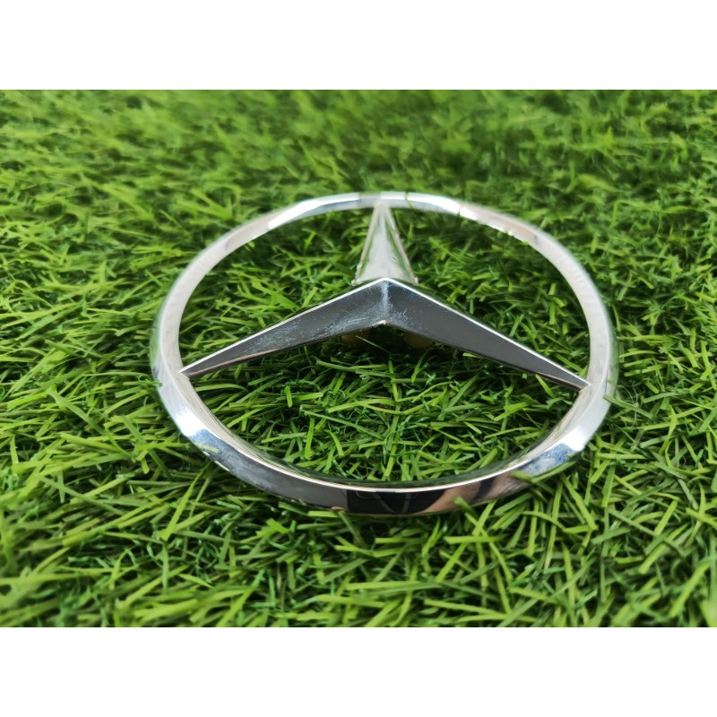 Эмблема (кузов и элементы) Mercedes-Benz E-class w212 2013 2.2 CDI A2128170016