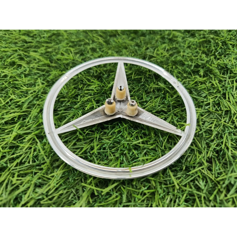 Эмблема (кузов и элементы) Mercedes-Benz E-class w212 2013 2.2 CDI A2128170016