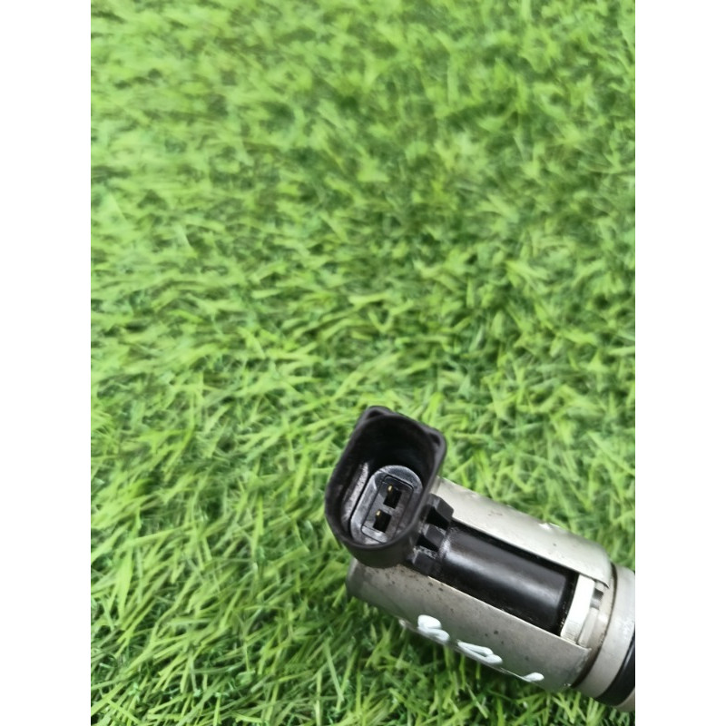 Клапан фазорегулятора (электрика двигателя) Volkswagen Tiguan 5N 2011 1.4 CAVA 03c906455a