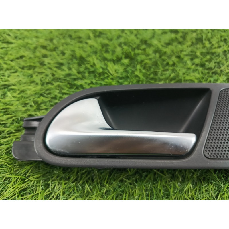 Ручка двери внутренняя (салон) Volkswagen Tiguan 5N 2011 1.4 CAVA 5n0839113