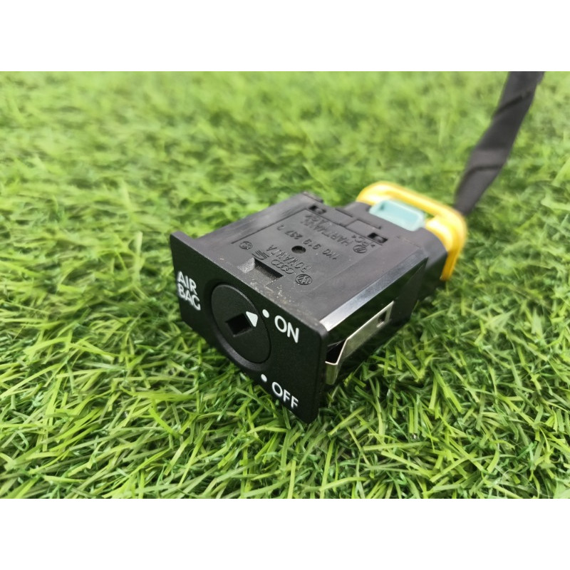 Кнопка AirBag (электрика / кнопки) Volkswagen Tiguan 5N 2011 1.4 CAVA 1k0919237d