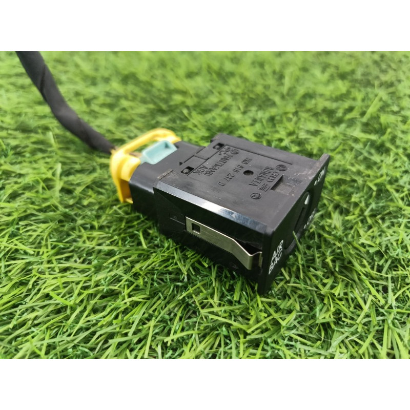 Кнопка AirBag (электрика / кнопки) Volkswagen Tiguan 5N 2011 1.4 CAVA 1k0919237d