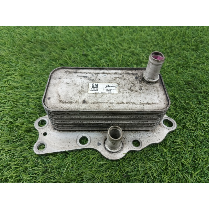 Теплообменник масляного фильтра (двигатель и элементы) Chevrolet Captiva C140 2011 2.2 D (z22d1) 96868256