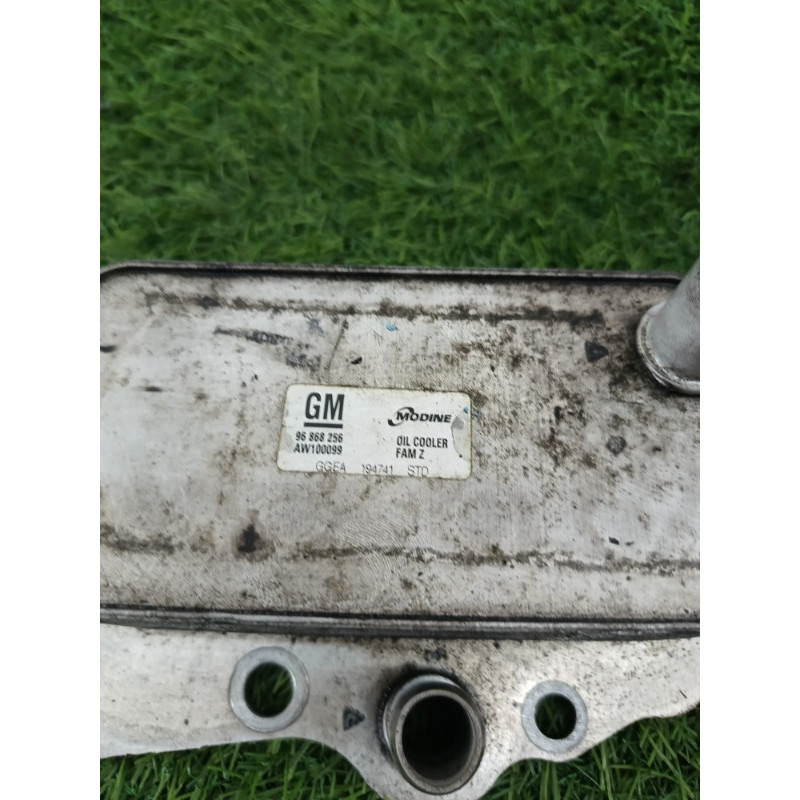 Теплообменник масляного фильтра (двигатель и элементы) Chevrolet Captiva C140 2011 2.2 D (z22d1) 96868256