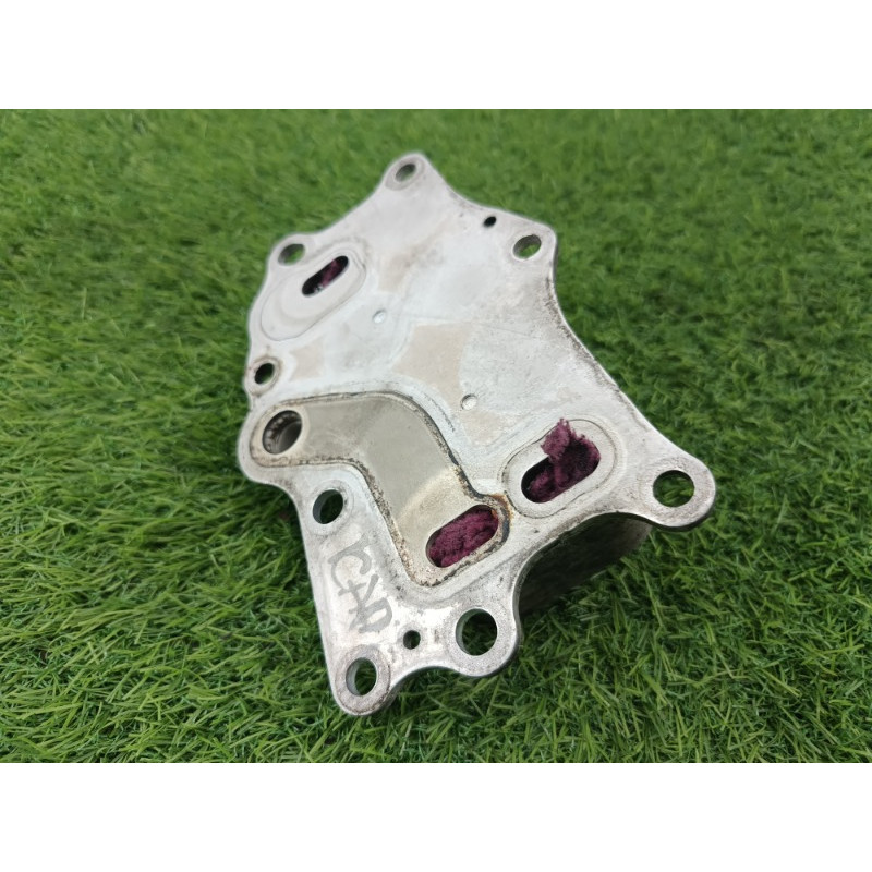 Теплообменник масляного фильтра (двигатель и элементы) Chevrolet Captiva C140 2011 2.2 D (z22d1) 96868256