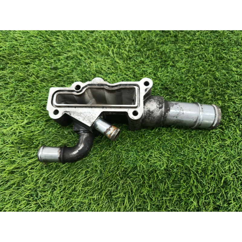 Фланец (система охлаждения) Chevrolet Captiva C140 2011 2.2 D (z22d1) 25183414