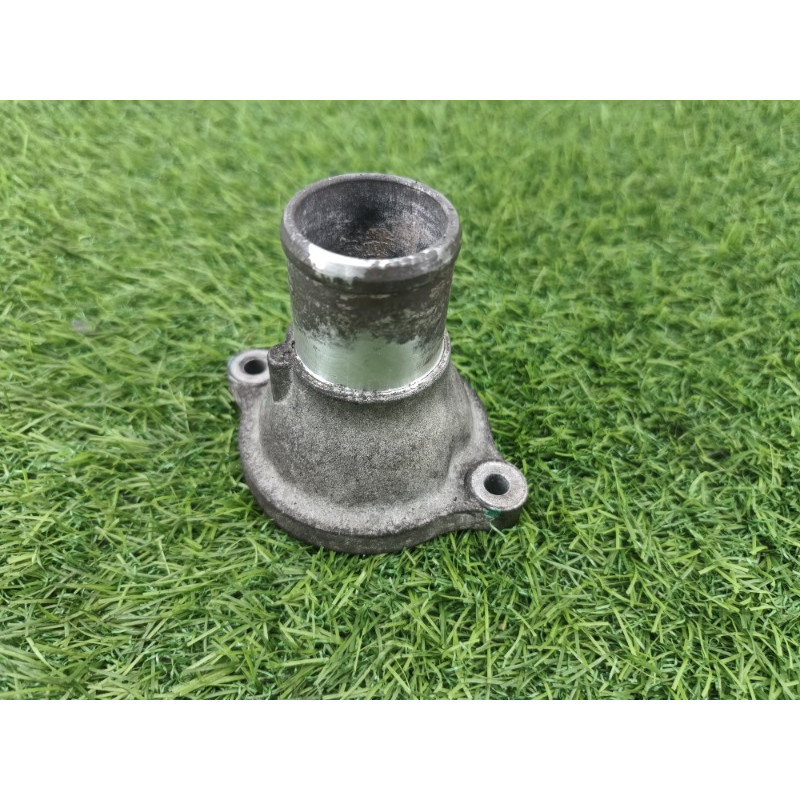 Фланец (система охлаждения) Chevrolet Captiva C140 2011 2.2 D (z22d1) 25190143