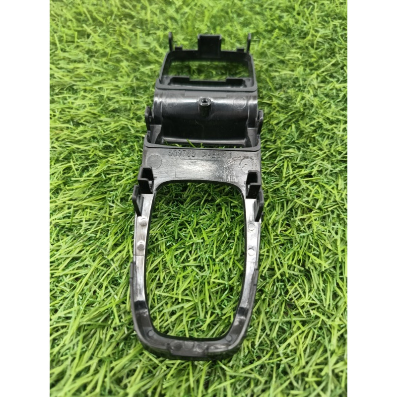 Накладка кнопок склопідйомника (салон) Subaru Forester SK 2020 2.5 589765