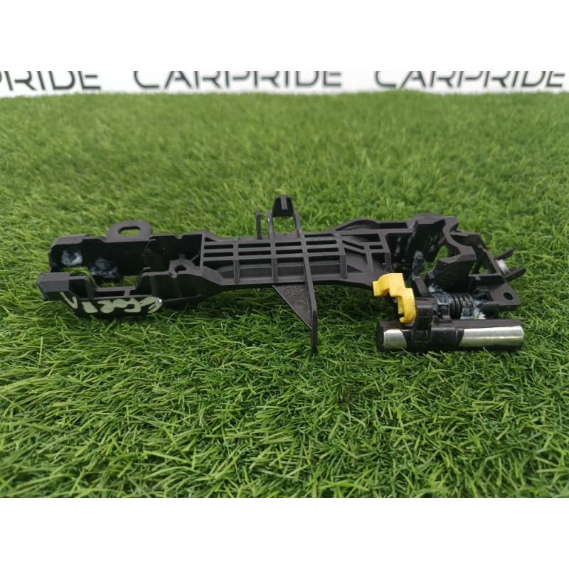 Кронштейн ручки двери (кузов и элементы) Subaru Forester SK 2020 2.5 61142CA010