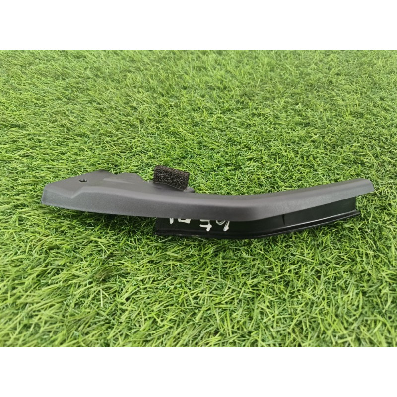 Внутрішня накладка двері (салон) Subaru Forester SK 2020 2.5 63563SJ310