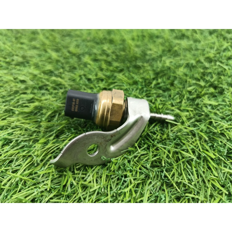 Датчик давления топлива (электрика / датчики) Mercedes-Benz E-class w212 2013 2.2 CDI a0045421618