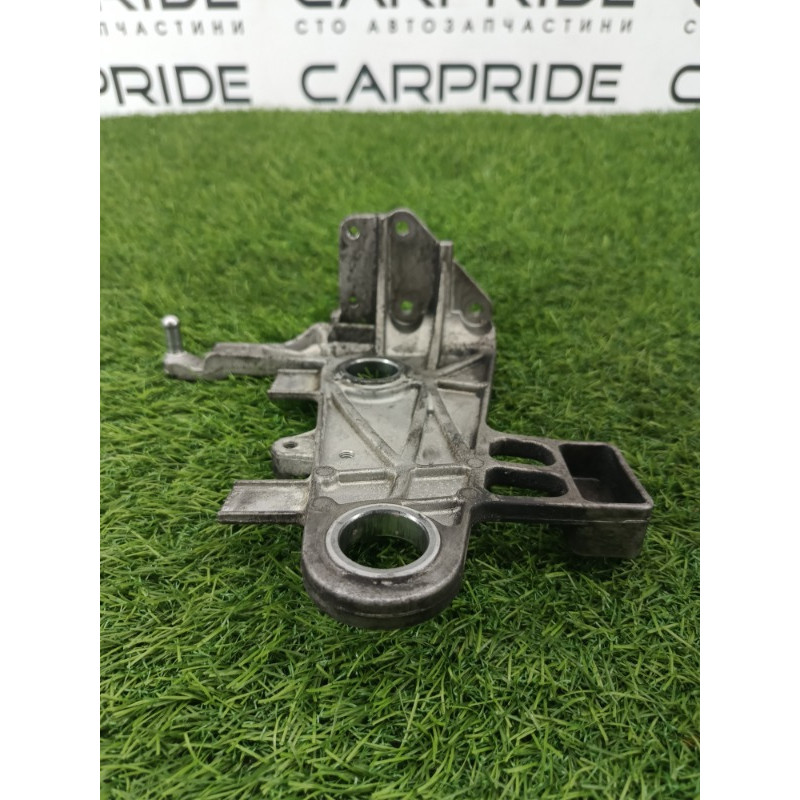 Кронштейн корпуса воздушного фильтра (кронштейны двигателя) Mercedes-Benz E-class w212 2013 2.2 CDI A6510902241