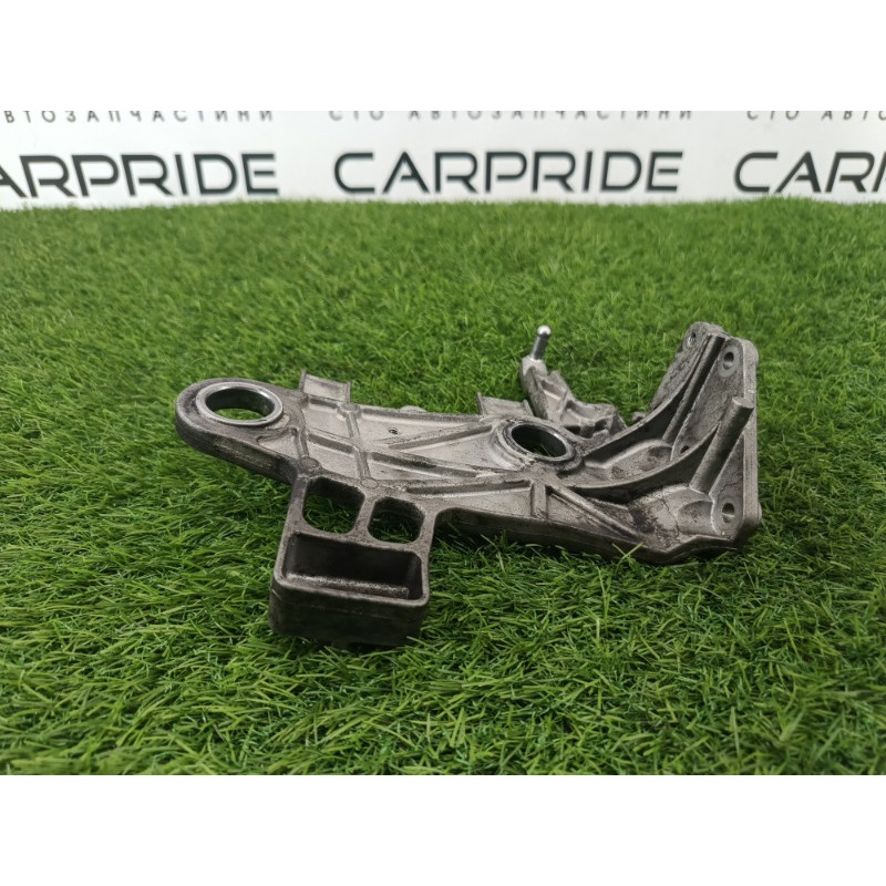 Кронштейн корпуса воздушного фильтра (кронштейны двигателя) Mercedes-Benz E-class w212 2013 2.2 CDI A6510902241