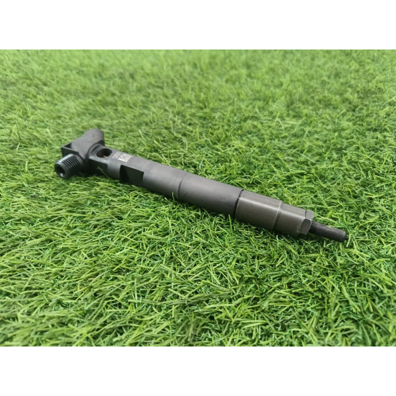 Форсунка паливна (паливна система) Mercedes-Benz E-class w212 2013 2.2 CDI a6510704987