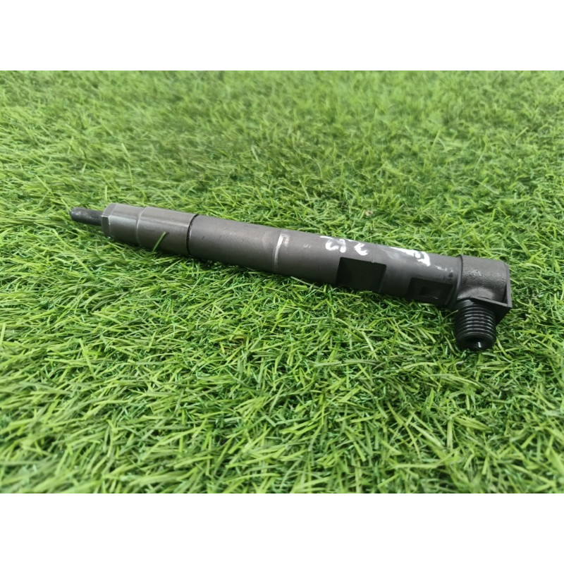 Форсунка паливна (паливна система) Mercedes-Benz E-class w212 2013 2.2 CDI a6510704987