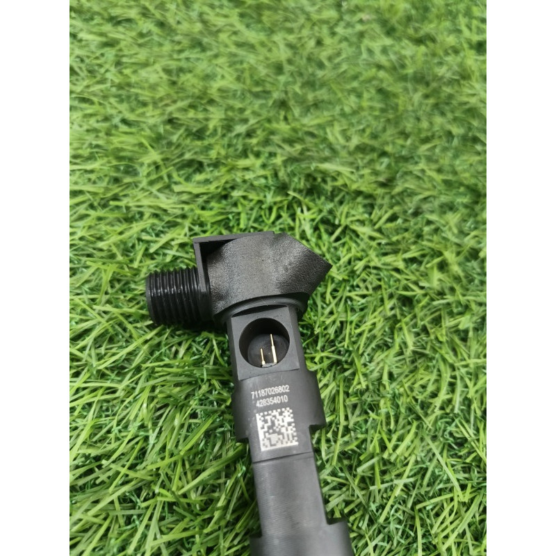 Форсунка паливна (паливна система) Mercedes-Benz E-class w212 2013 2.2 CDI a6510704987