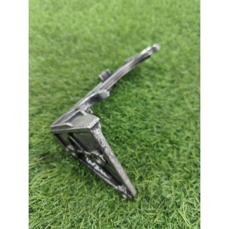 Кронштейн корпуса воздушного фильтра (кронштейны двигателя) Mercedes-Benz E-class w212 2013 2.2 CDI a6510940127