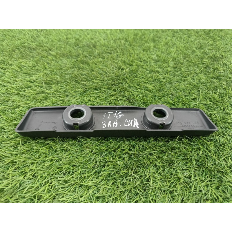 Накладка сидения (салон) Volkswagen Tiguan 5N 2011 1.4 CAVA 5n0885749