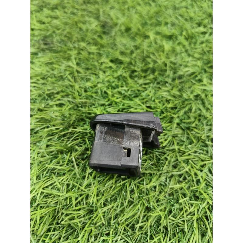 Заглушка внешней ручки (кузов и элементы) Volkswagen Tiguan 5N 2011 1.4 CAVA 5n0839167b