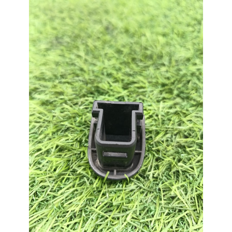 Заглушка внешней ручки (кузов и элементы) Volkswagen Tiguan 5N 2011 1.4 CAVA 5n0839167b