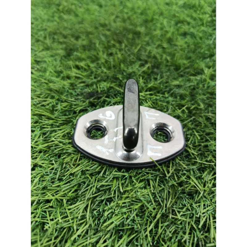 Ответная часть замка двери (кузов и элементы) Volkswagen Tiguan 5N 2011 1.4 CAVA 5k0837033