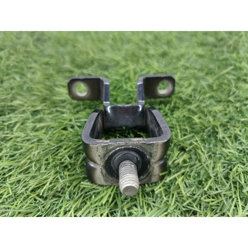 Петля багажника (кузов и элементы) Volkswagen Tiguan 5N 2011 1.4 CAVA 5n0827301