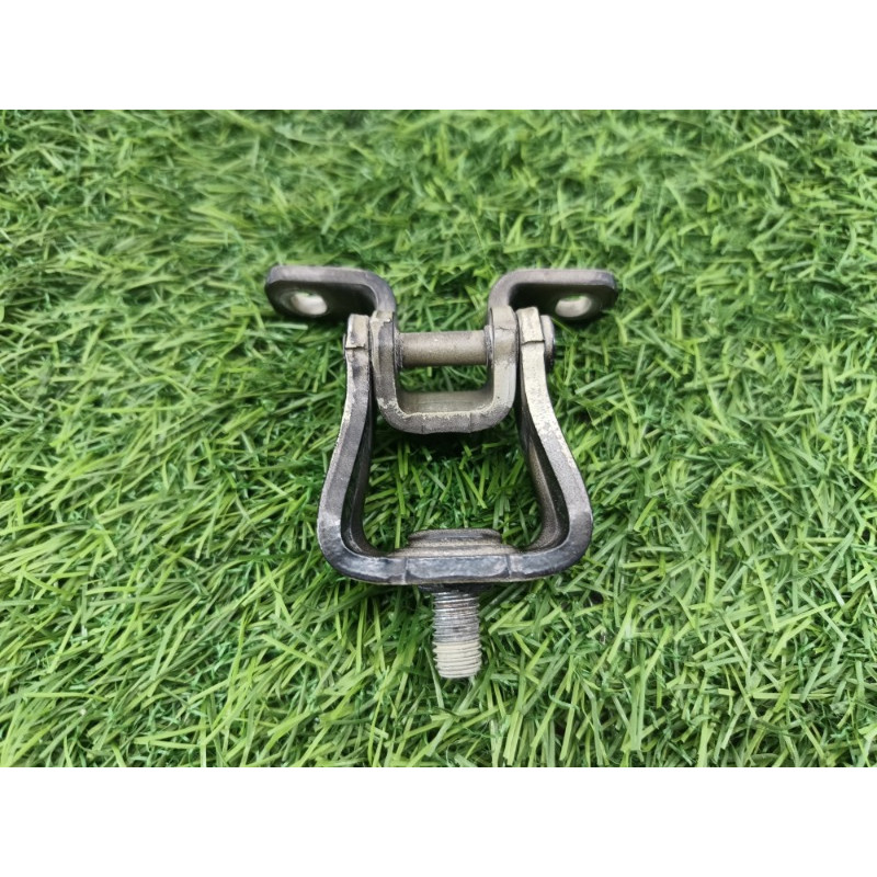 Петля багажника (кузов и элементы) Volkswagen Tiguan 5N 2011 1.4 CAVA 5n0827301