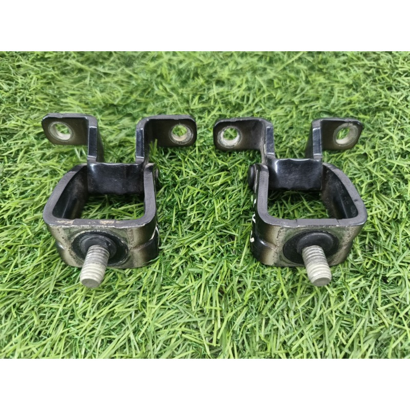 Петля багажника (кузов и элементы) Volkswagen Tiguan 5N 2011 1.4 CAVA 5n0827301