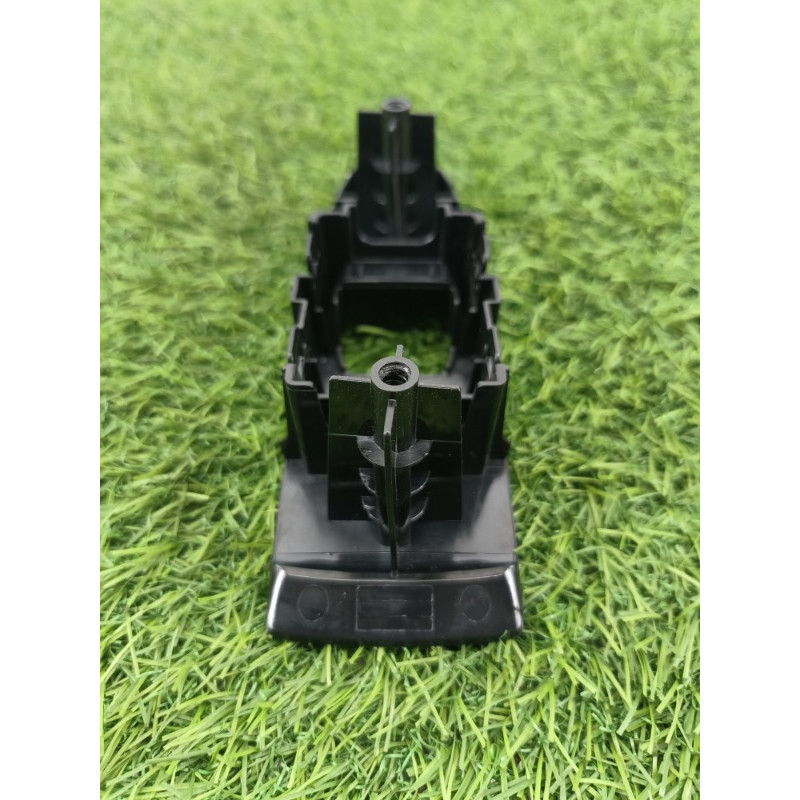 Накладка кнопок склопідйомника (салон) Subaru Forester SK 2020 2.5 83472FL000