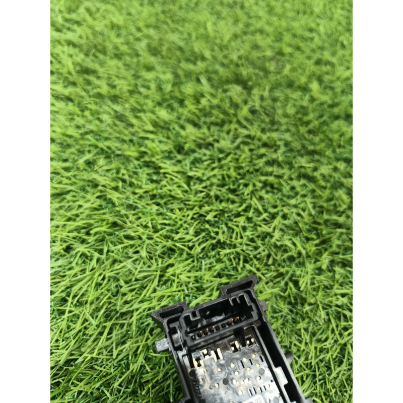 Кнопка стеклоподъемника (электрика / кнопки) Subaru Forester SK 2020 2.5 83071SJ420