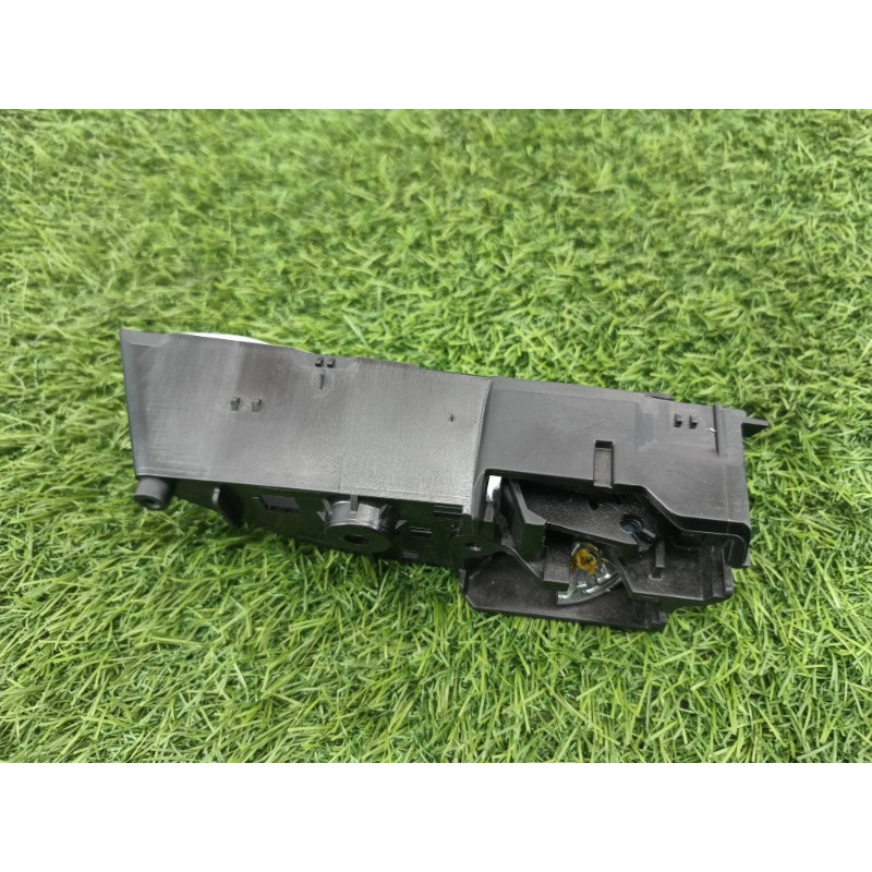 Ручка дверей внутрішня (салон) Subaru Forester SK 2020 2.5 61051SJ130TP