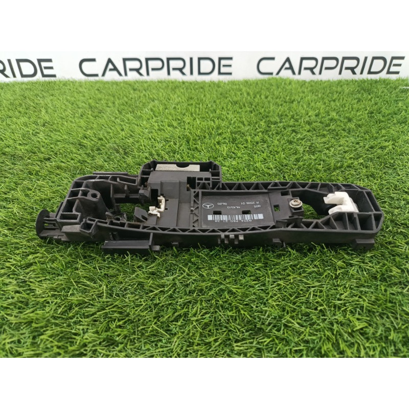 Кронштейн ручки двери (кузов и элементы) Mercedes-Benz E-class w212 2013 2.2 CDI a2047602134
