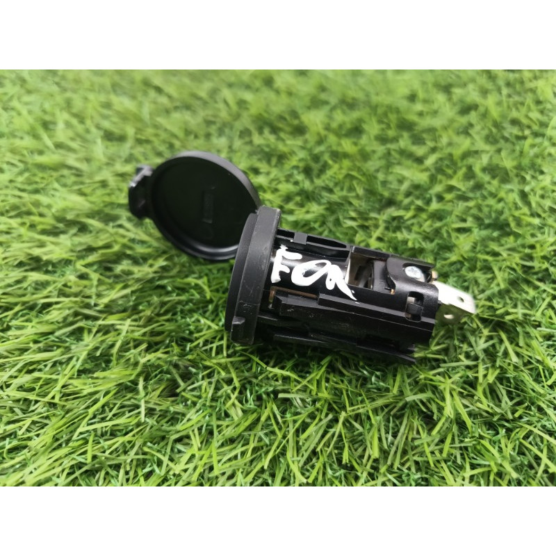 Розетка (электрика) Subaru Forester SK 2020 2.5 86711AL010