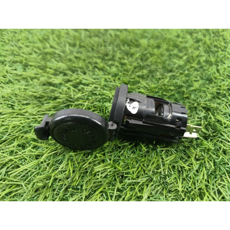 Розетка (электрика) Subaru Forester SK 2020 2.5 86711AL010
