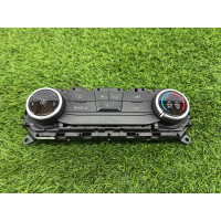 Панель управления климат-контролем