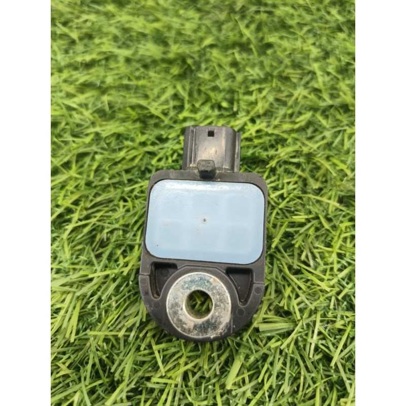 Датчик удара (электрика / датчики) Subaru Forester SJ 98237yc010