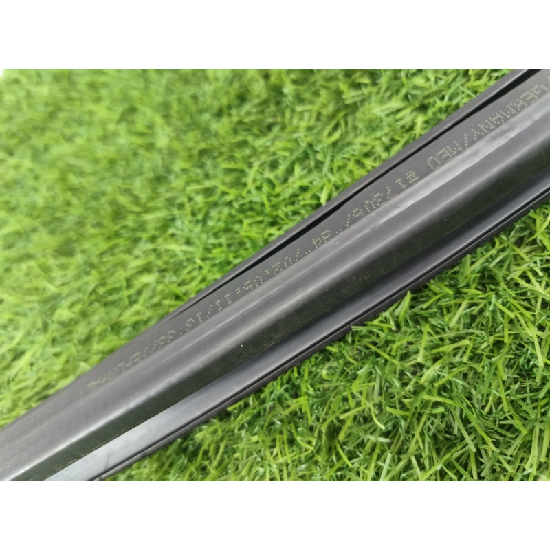 Молдинг стекла внутренний (наружные элементы кузова) AUDI A6 C7 2011 2.0 tdi 4G0839479B