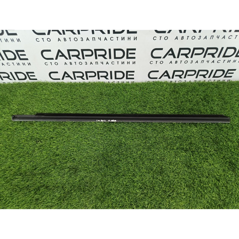 Молдинг стекла (кузов и элементы) Mercedes-Benz E-class w212 2013 2.2 CDI