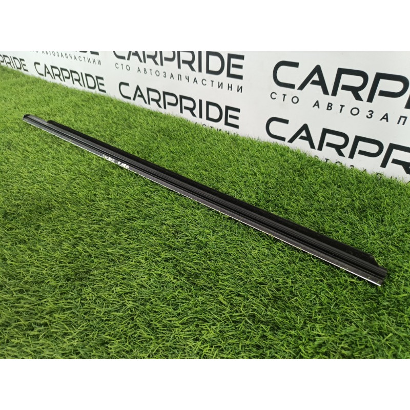 Молдинг стекла (кузов и элементы) Mercedes-Benz E-class w212 2013 2.2 CDI