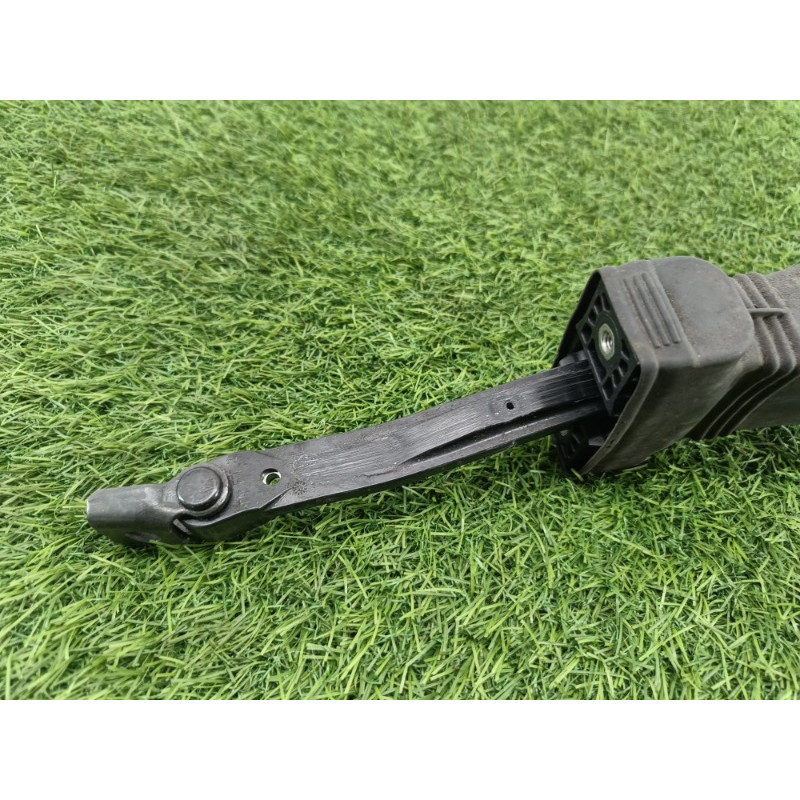 Ограничитель двери (кузов и элементы) AUDI A6 C7 2011 2.0 tdi 4g0839249a